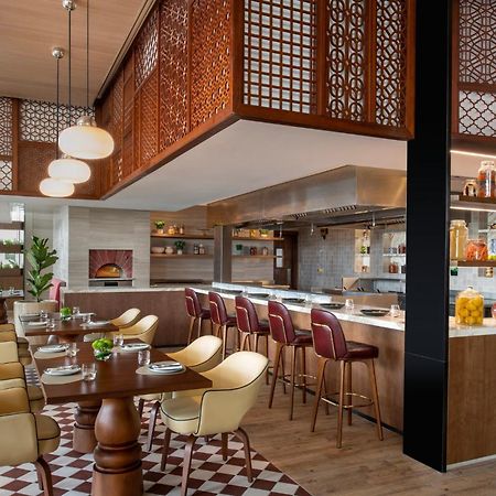 Abesq Doha Hotel And Residences, An Ihg Hotel Exteriör bild The Kitchen at The Westin Dubai