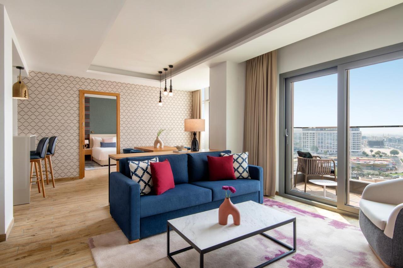 Abesq Doha Hotel And Residences, An Ihg Hotel Exteriör bild