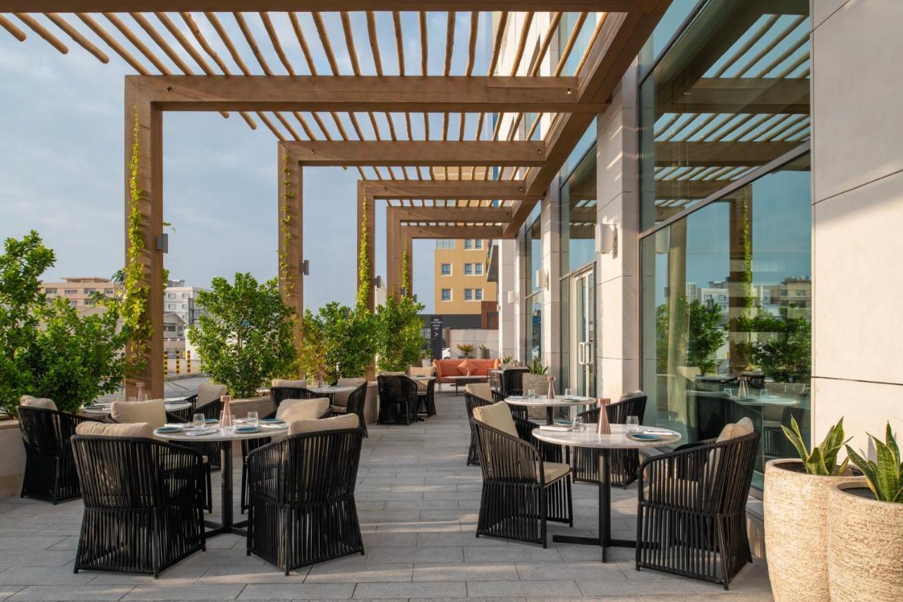 Abesq Doha Hotel And Residences, An Ihg Hotel Exteriör bild The Terrace