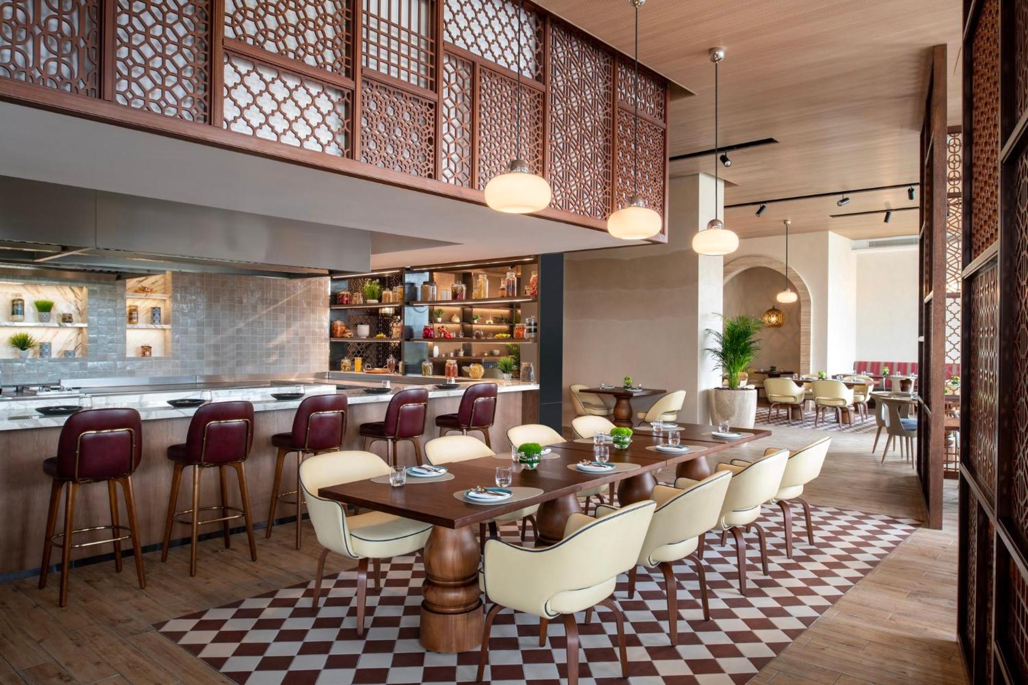 Abesq Doha Hotel And Residences, An Ihg Hotel Exteriör bild The restaurant