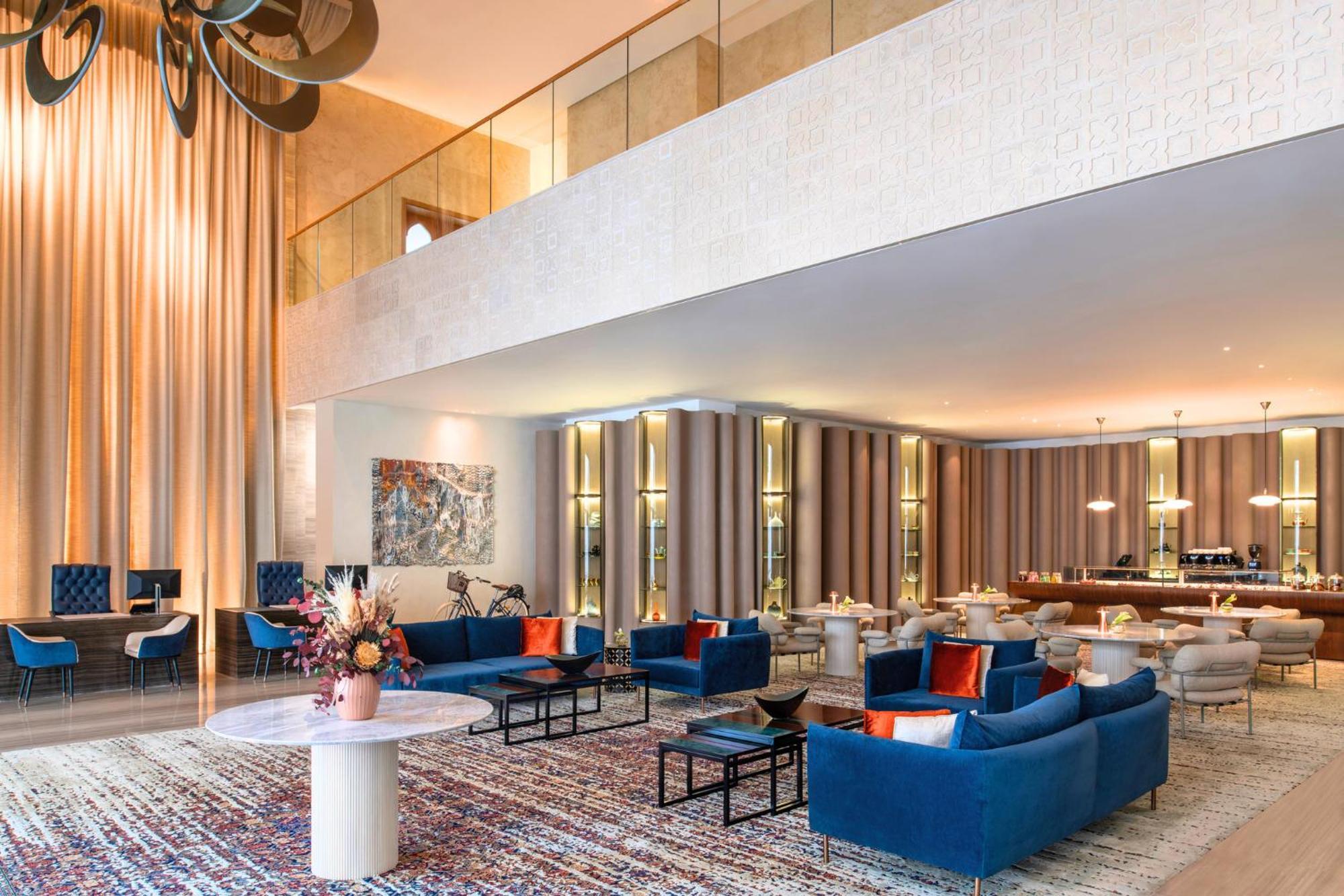 Abesq Doha Hotel And Residences, An Ihg Hotel Exteriör bild The lobby of the hotel